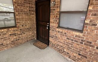 2 beds, 1 bath, $795