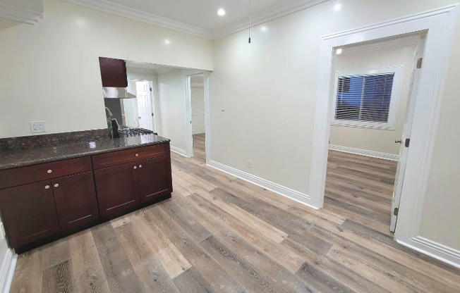 2445 Bellevue Avenue