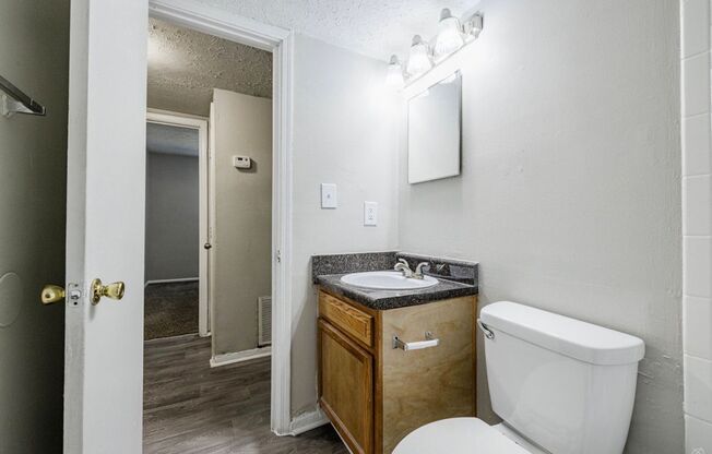 3 beds, 2 baths, 1,017 sqft, $1,395, Unit J129