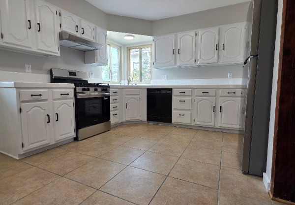 3218 W 179 ST
