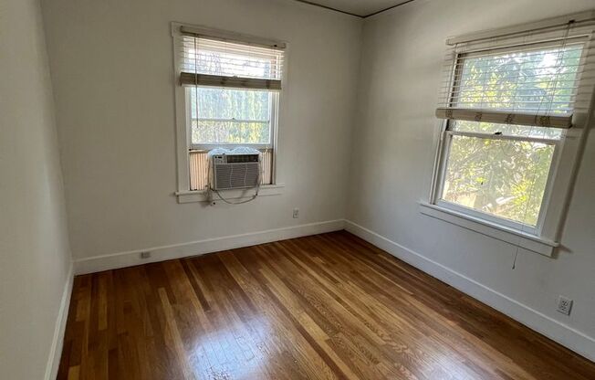 1 bed, 1 bath, $1,350