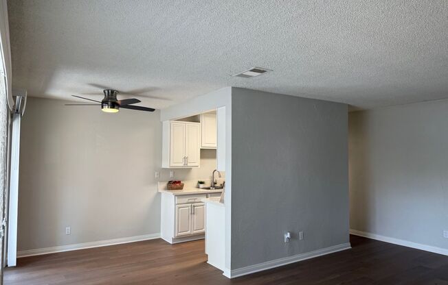 1 bed, 1 bath, 715 sqft, $2,455, Unit A067