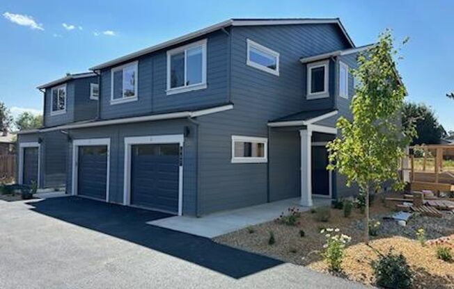 Brand New 3 bedroom, 2 bath Townhouse