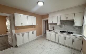 22 W SQUANTUM ST