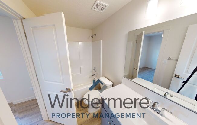 3 beds, 2 baths, 1,064 sqft, $1,895, Unit 349 Arissa
