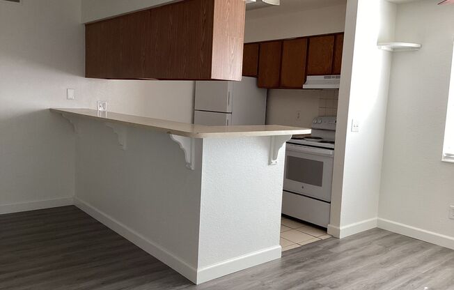 2 beds, 1 bath, 881 sqft, $1,400, Unit 2330