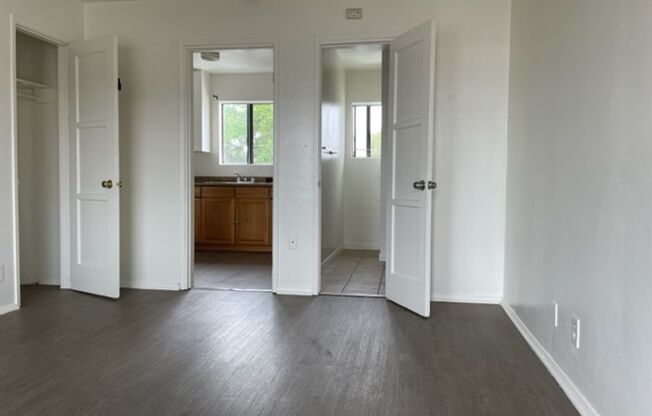 Studio, 1 bath, 430 sqft, $1,395, Unit 1914G