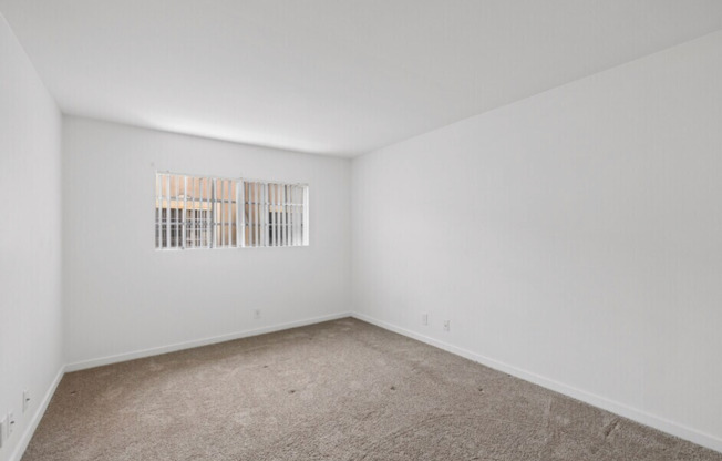 1 bed, 1 bath, 944 sqft, $2,695, Unit 206