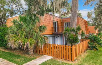 Coastal Charm Meets Modern Living: Your Dream Townhome in Port Orange Awaits!