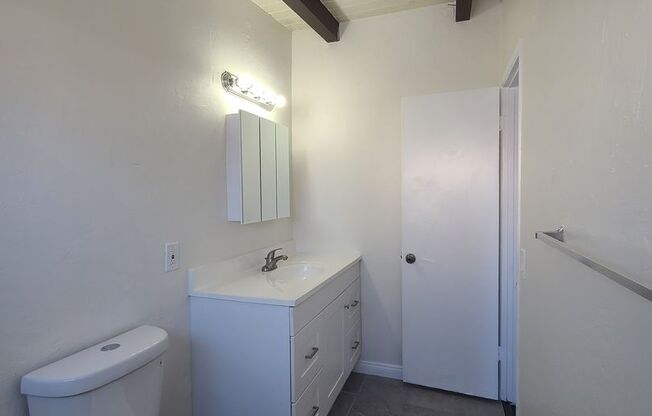 1 bed, 1 bath, 500 sqft, $2,095, Unit Unit E