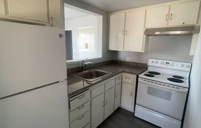 1 bed, 1 bath, $1,650, Unit 124 Shasta