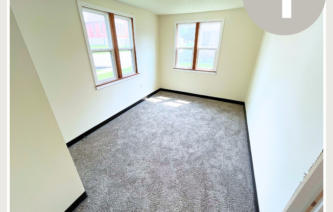 Guthrie Center 6-Unit