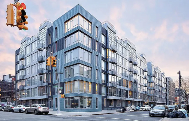 2 beds, 2 baths, 1,024 sqft, $8,500, Unit 5U