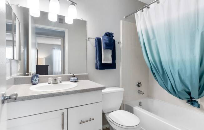 Bathroom with Modern Finishes