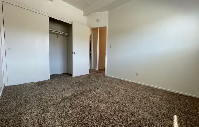 2 beds, 1 bath, 850 sqft, $2,250, Unit 29