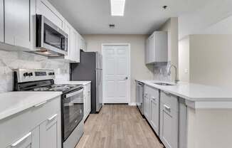 Kitchen Space at Bridgewater Apartments, Duluth, 30096