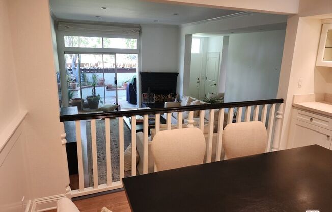 1546 PALISADES DR