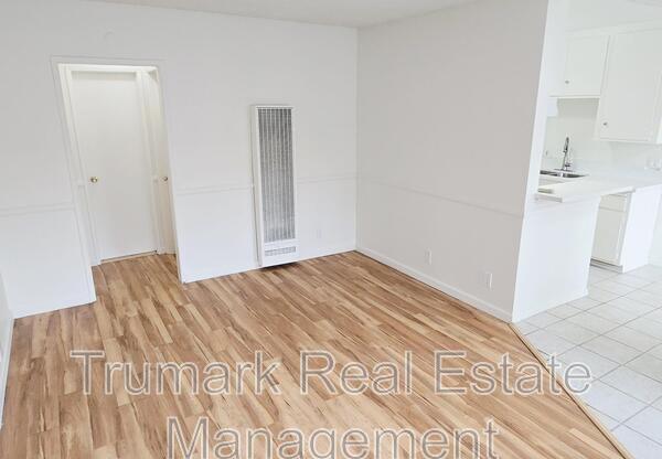 337 E TUJUNGA AVE