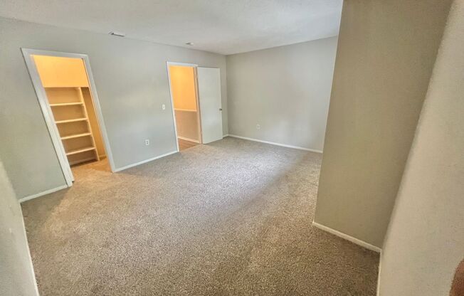 2 beds, 1.5 baths, $1,581, Unit # 10