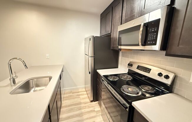 1 bed, 1 bath, 600 sqft, $1,314, Unit WWK-216