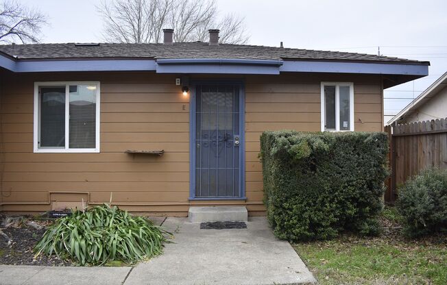 2011 BELL AVE