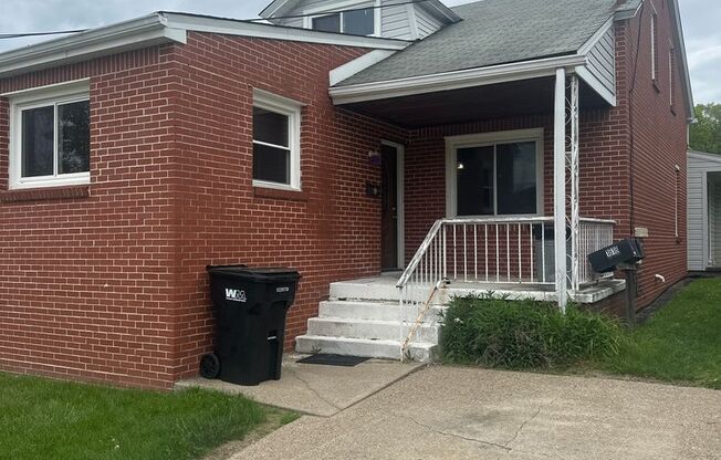 1818 Grant Street (Full Service)