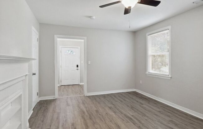 Large 3BR/2BA Near Downtown House For Rent