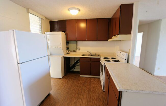 Mililani ~ Cathedral Point 2 Bedroom 1 Bath and Assigned 1 Parking Stall