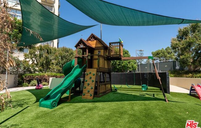 1 bed, 1 bath, 805 sqft, $3,500, Unit 210