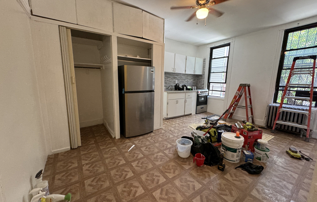 19 CORNELIA ST