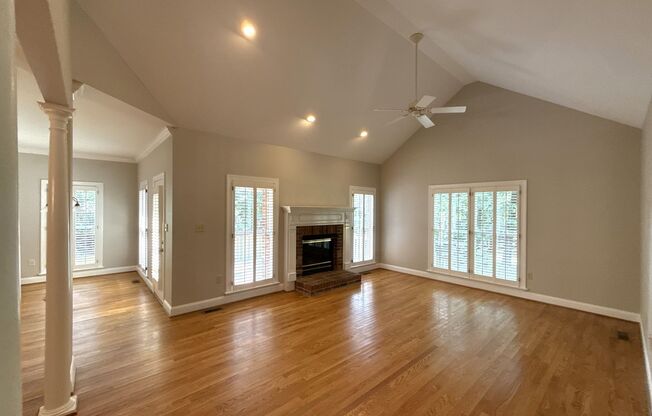 Spacious Home in the Matthews Area!