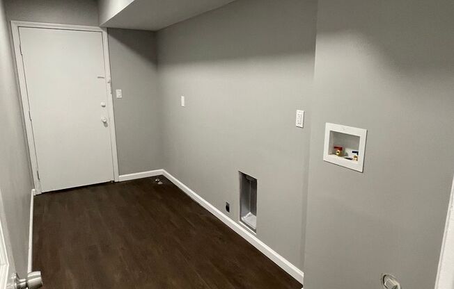 1 bed, 1.5 baths, 1,100 sqft, $1,055, Unit 18