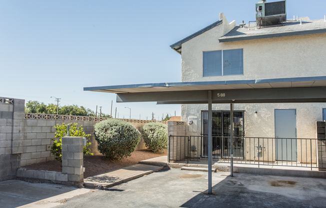 Great 2 Bedroom 1.5 Bath Townhome in Henderson