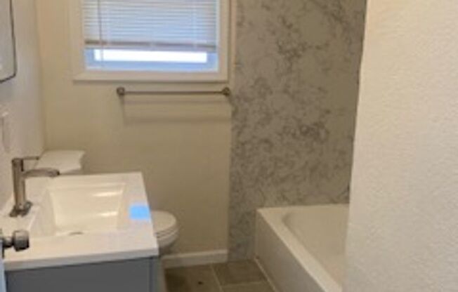 3 beds, 1 bath, $2,750