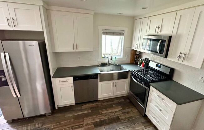 1460 - 1462 West 28th Street