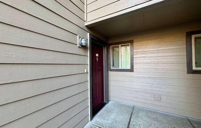 2 beds, 1 bath, $1,650, Unit # 85