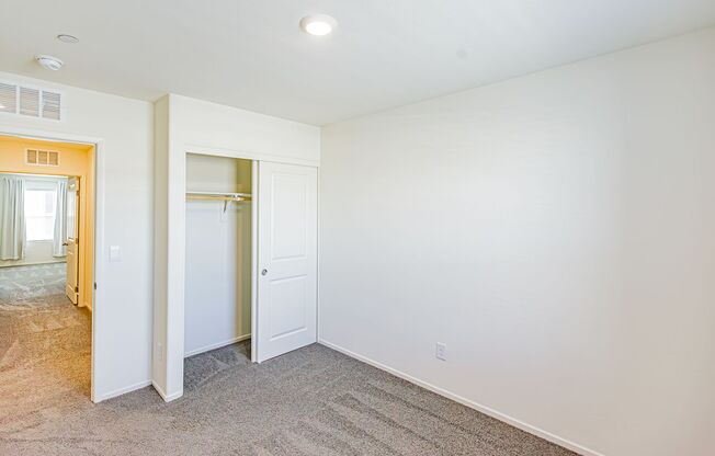 3 beds, 2.5 baths, $1,750
