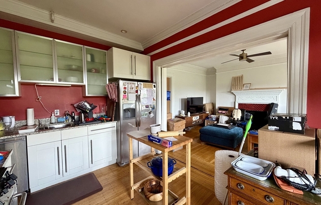 186 Commonwealth Ave