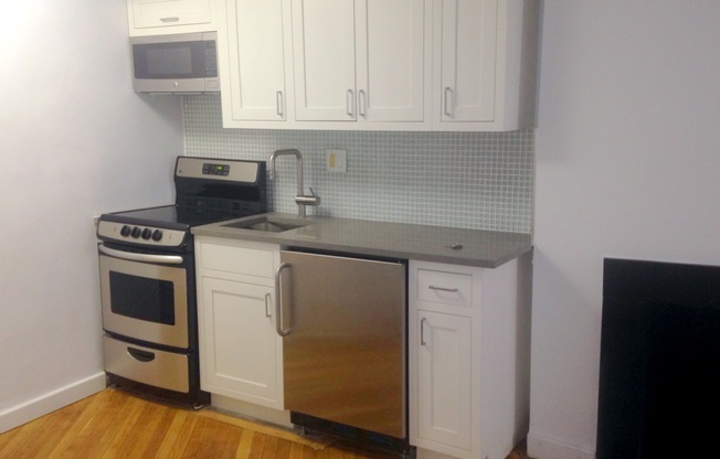 Studio, 1 bath, $3,350, Unit 113-2AR