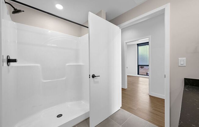 1 bed, 1 bath, 754 sqft, $1,650, Unit 213