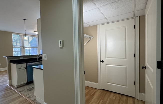 1 bed, 1 bath, 940 sqft, $2,650, Unit 317