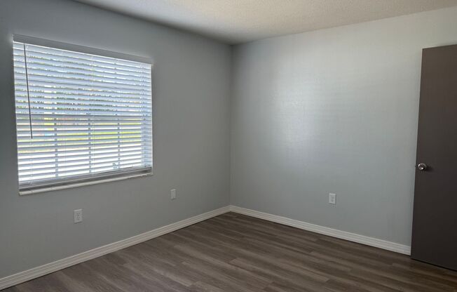 2 beds, 1 bath, 825 sqft, $1,199, Unit 106