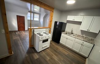 1 bed, 1 bath, 450 sqft, $625, Unit 404