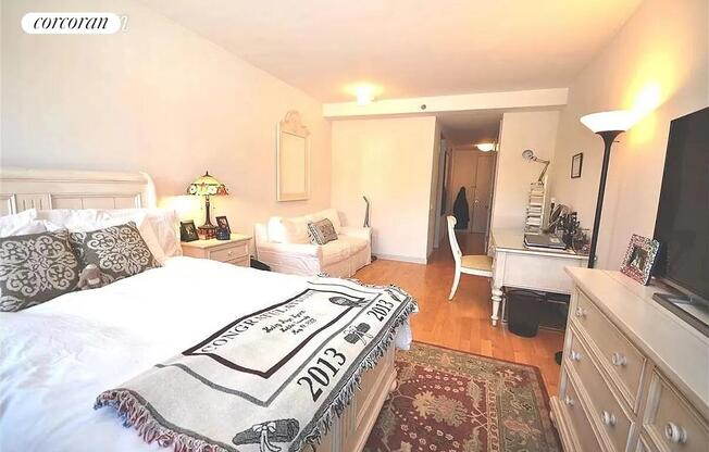 Studio, 1 bath, $3,400, Unit 2B