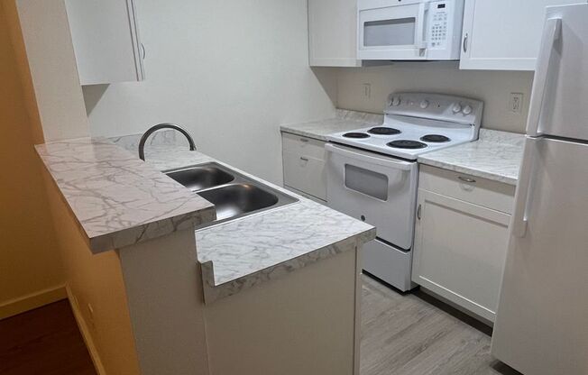 2 beds, 2 baths, 900 sqft, $1,945, Unit E104