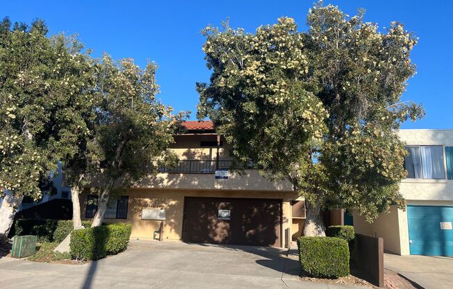 4467-4481 MCCLINTOCK STREET