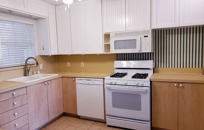 585 Classen Dr.