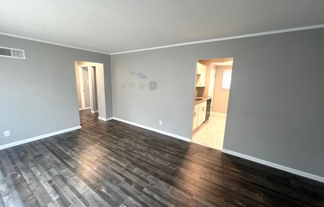 3 beds, 1 bath, $1,595