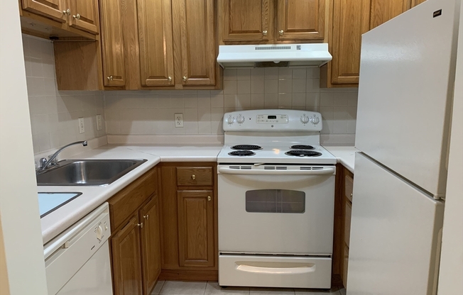 2300 COMMONWEALTH AVE