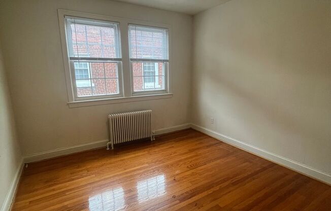 2 beds, 1 bath, 810 sqft, $1,895, Unit 418 #3